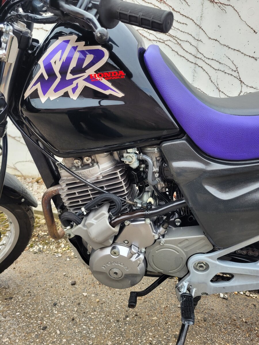 Honda SLR 650, el.štartér, len 11.200 km, TOP STAV
