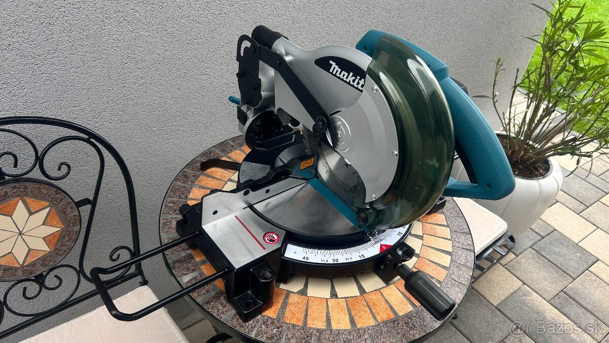 Makita pokosová píla MLS100N 1500W