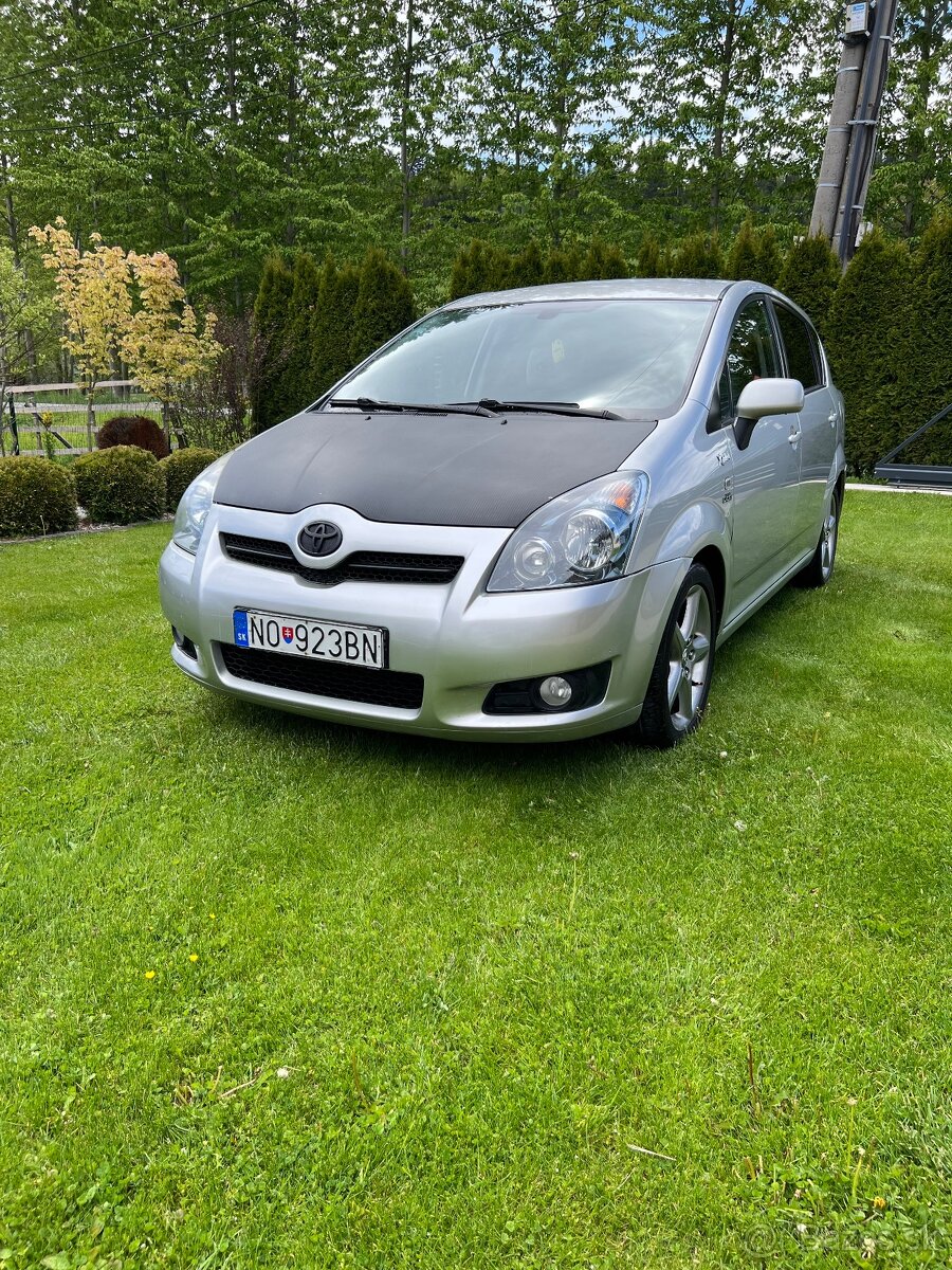 Toyota corola verso 2.2 d4cat