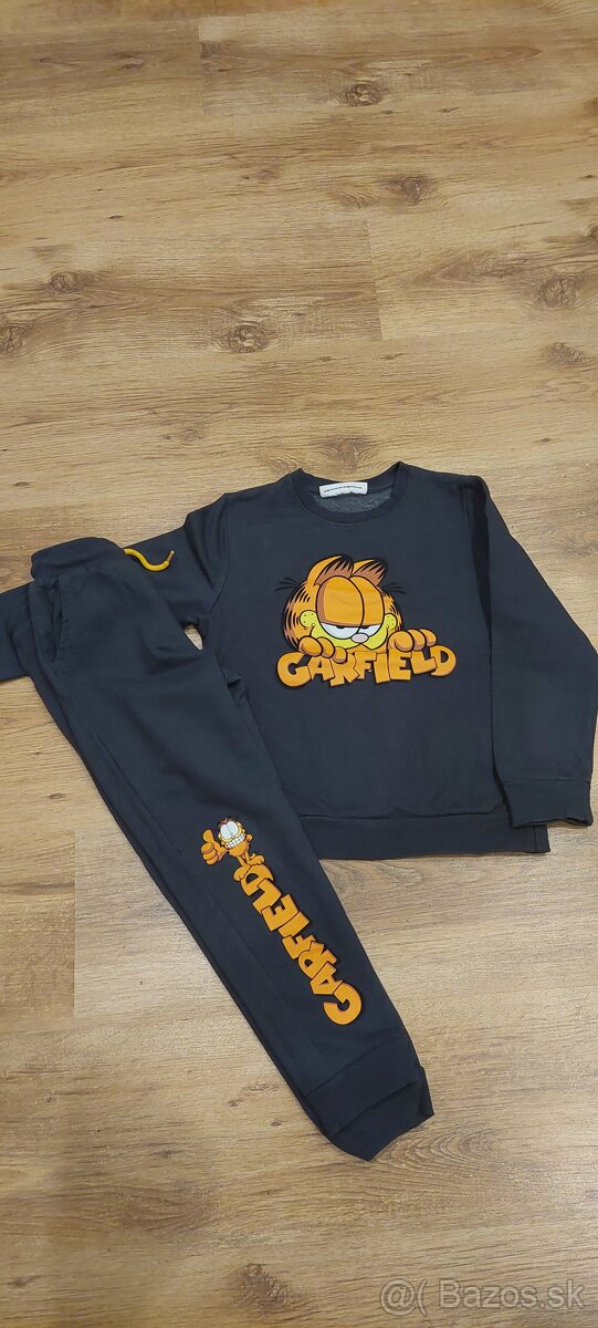 Tepláková súprava Garfield veľkosť 122