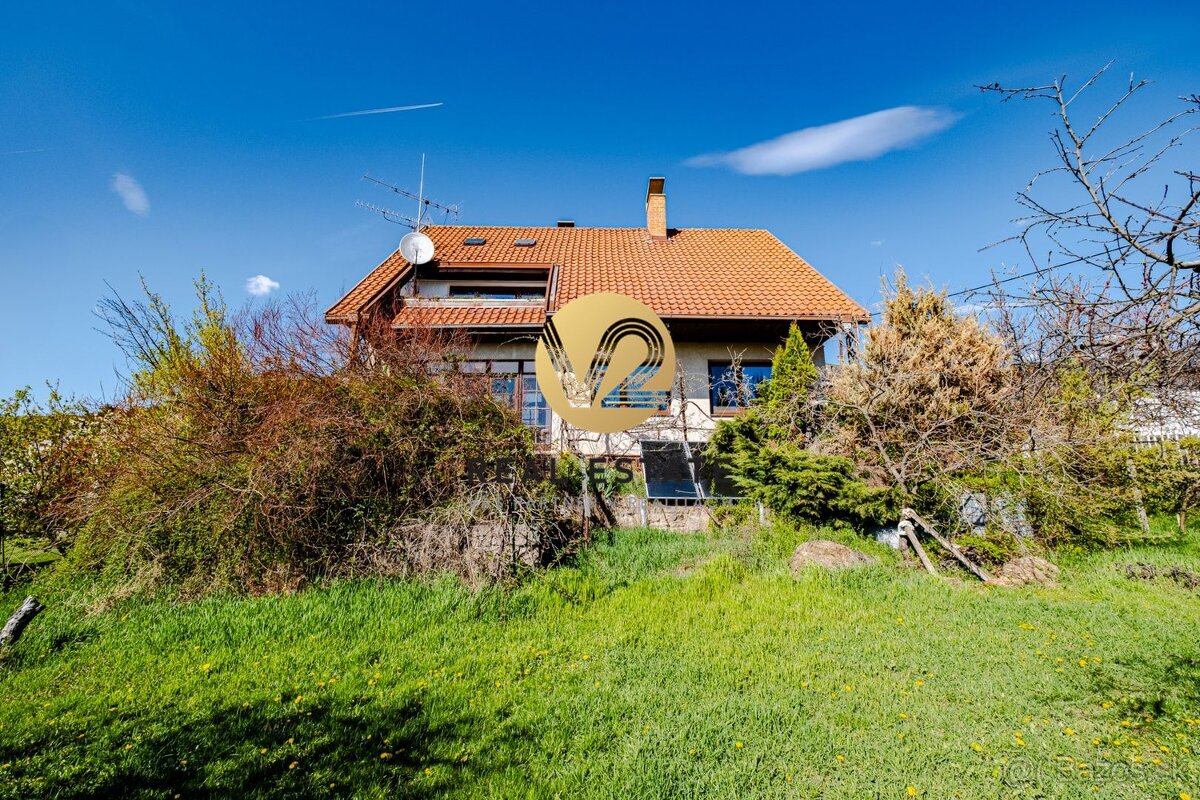 Na PREDAJ 6i RD s pekným výhľadom a pozemkom 863m2