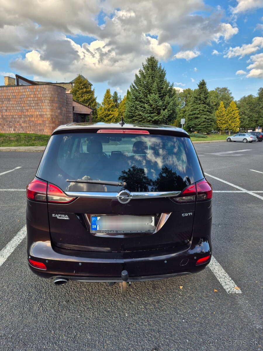 Predám Opel Zafira Tourer 2.0 - 7 miestne
