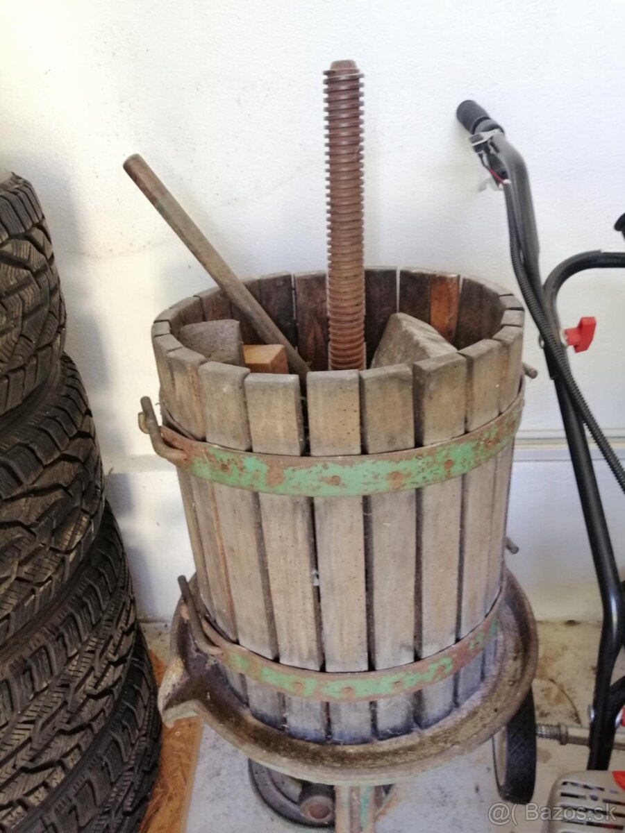 Predam lis na hrozno