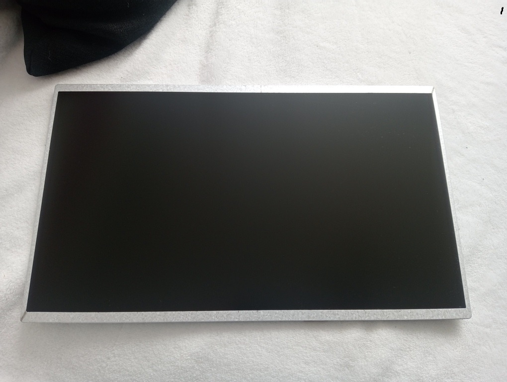 predám 14" LED displej z notebooku 40pin , LP140WH4