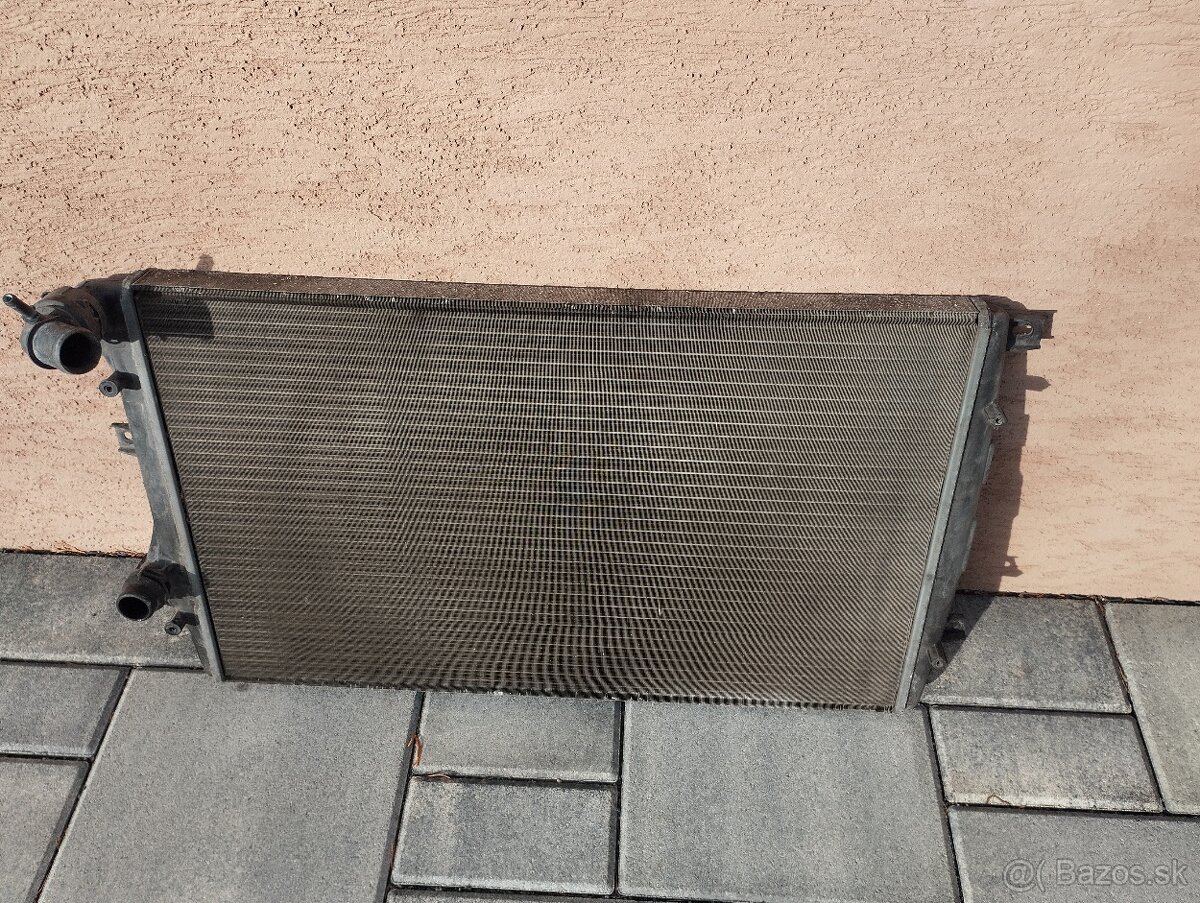 Chladič Octavia 2 golf5