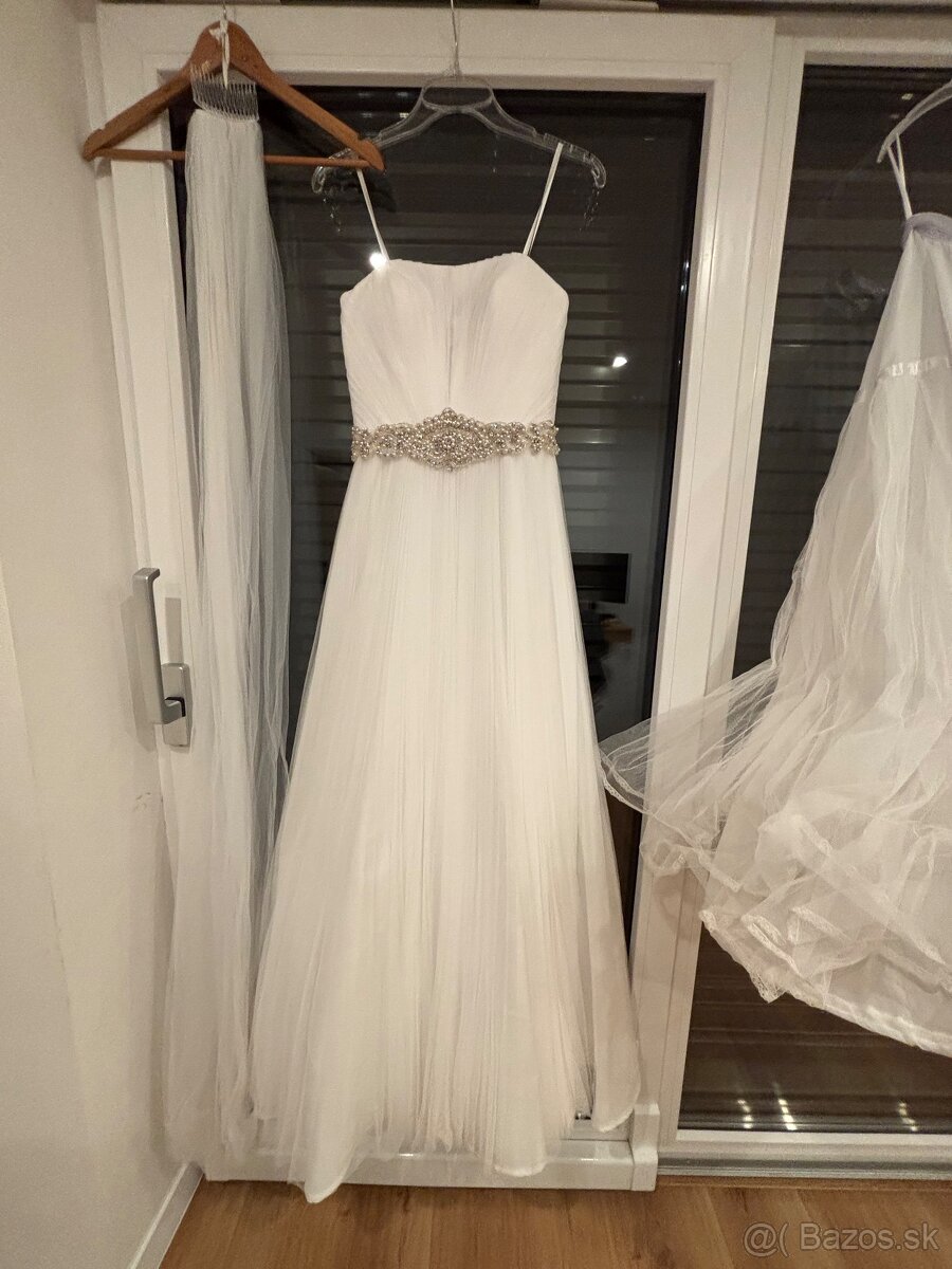 Svadobné šaty