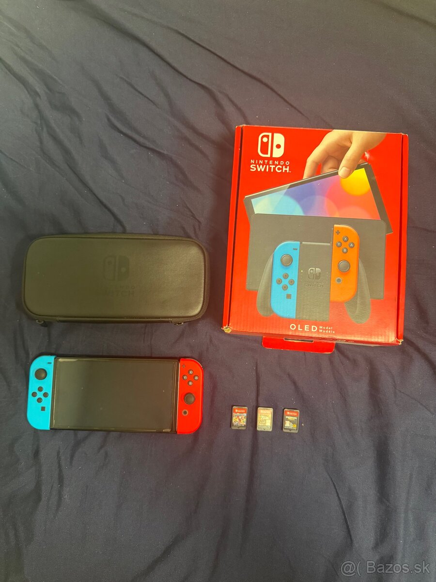 Nintendo switch Oled + 3 hry