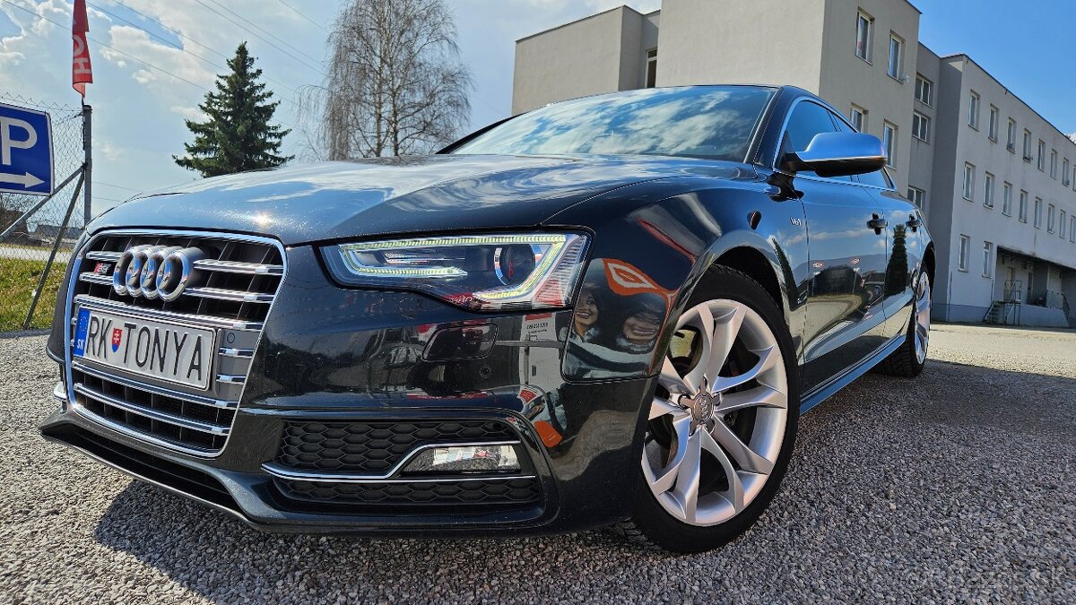 rezervované  Audi S5 Sportback 3.0 V6 TFSI quattro 333PS
