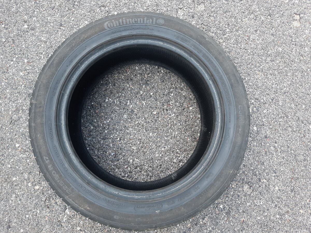 225/50 R17 pneu