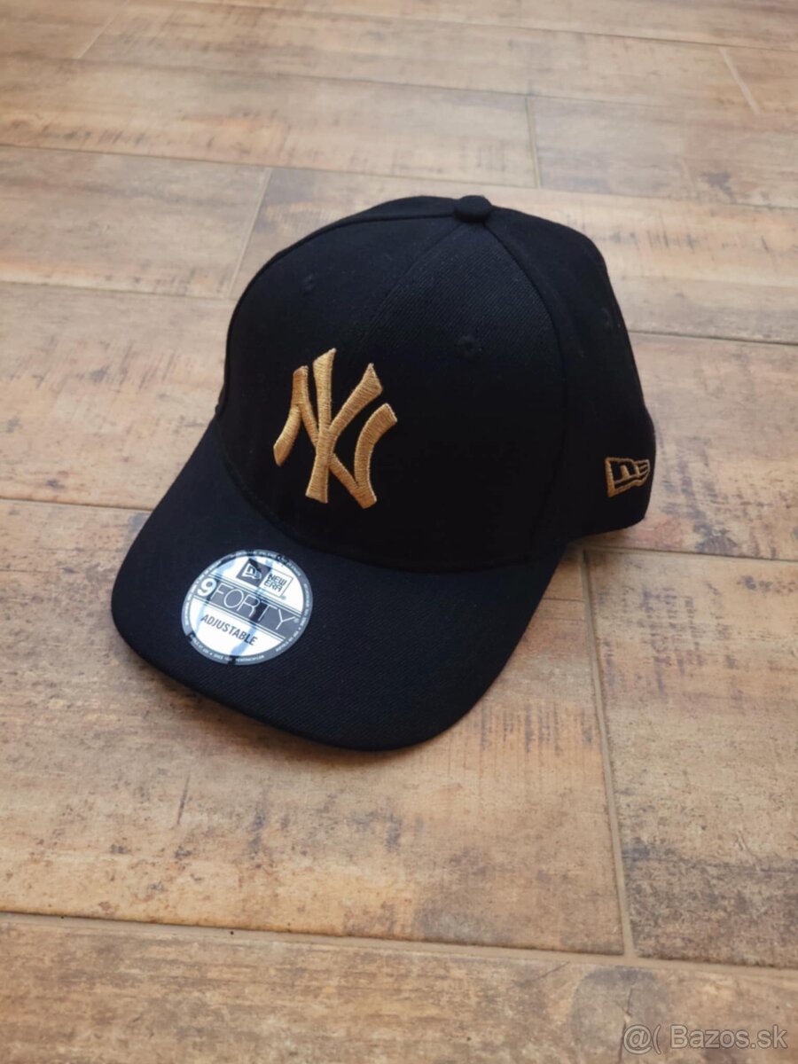 Šiltovka New York čierno - zlatá