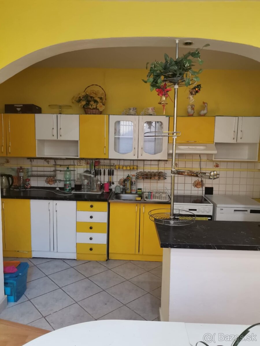 Bývanie, kancelárie, penzión