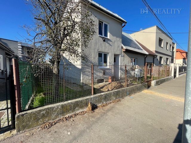 Rodinný dom s pozemkom 450 m2, Lidická, Trenčín