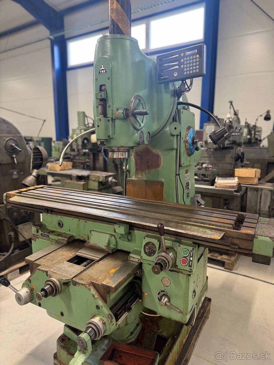 Vertikální frézka FA 4V - dig. odměřování