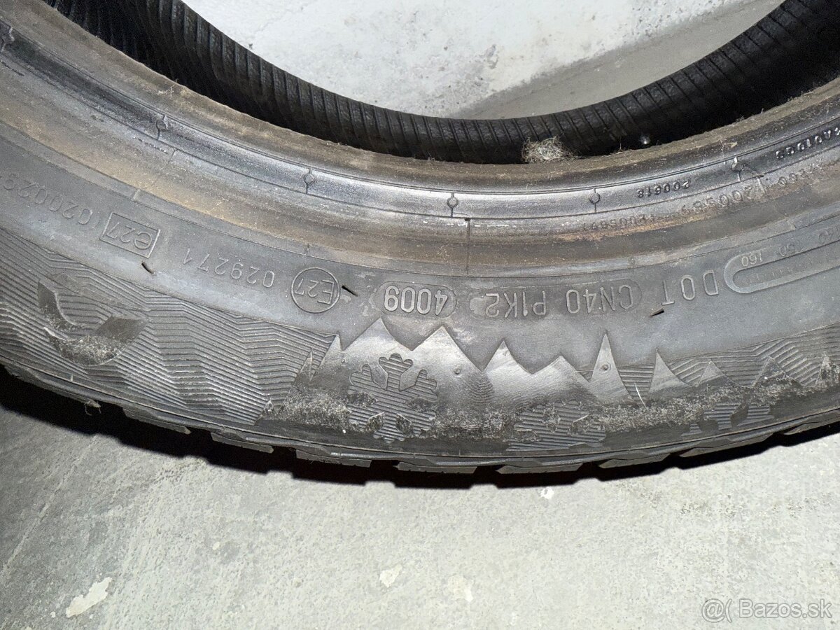 225/50R17 94V