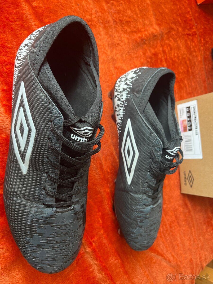 Kopačky umbro v 43