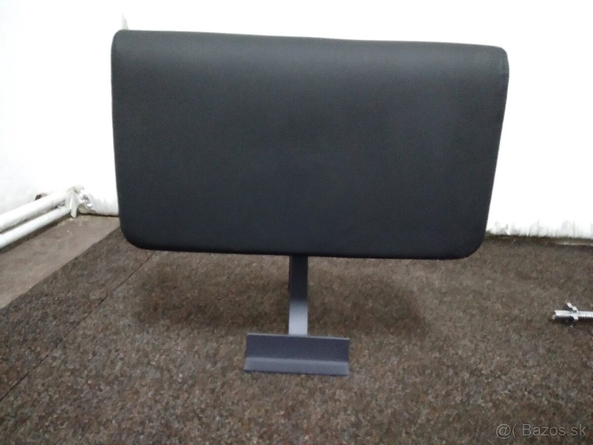 Bicepsová opierka Body Solid GPCA1