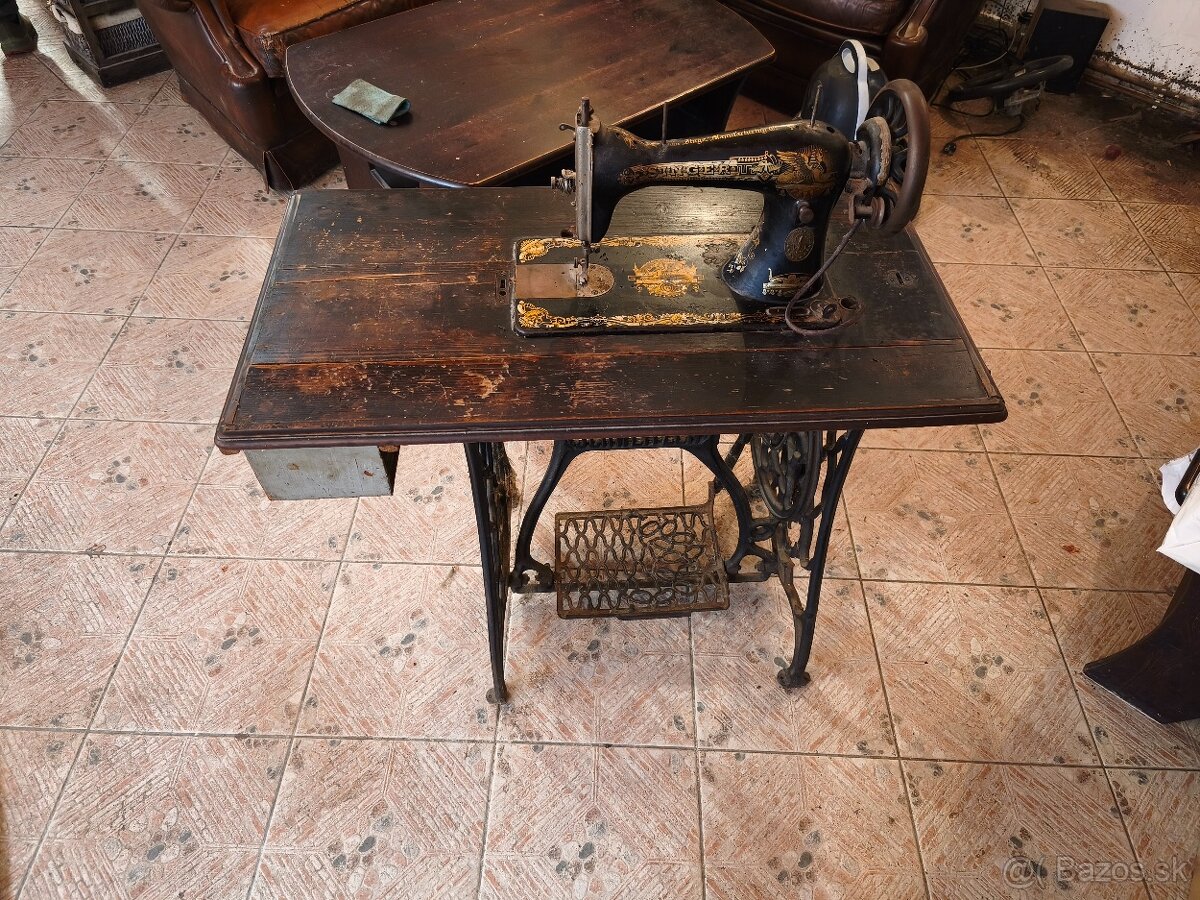 Singer šijací stroj