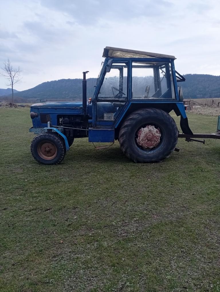 Zetor 6718 s SPZ bez STK