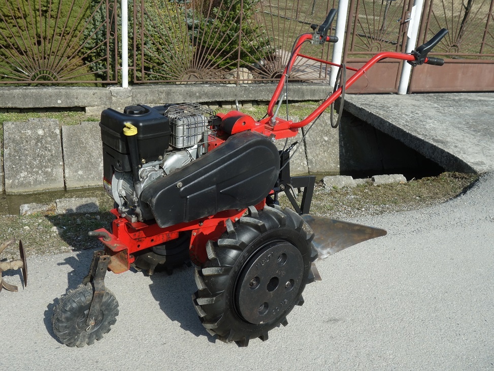 malotraktor Mountfield MS 07 IN
