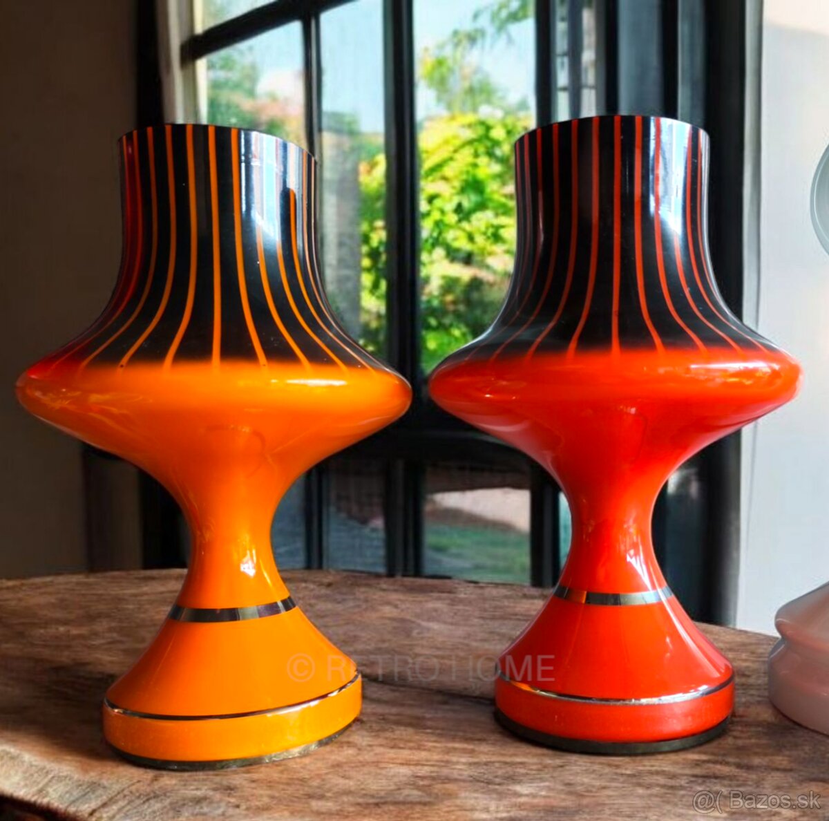 Rôzne stolné retro lampy