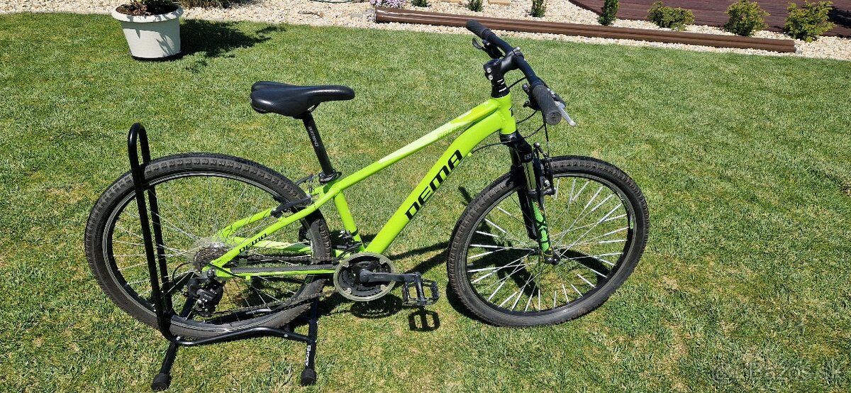Juniorský bicykel Dema Racer 26 zeleny