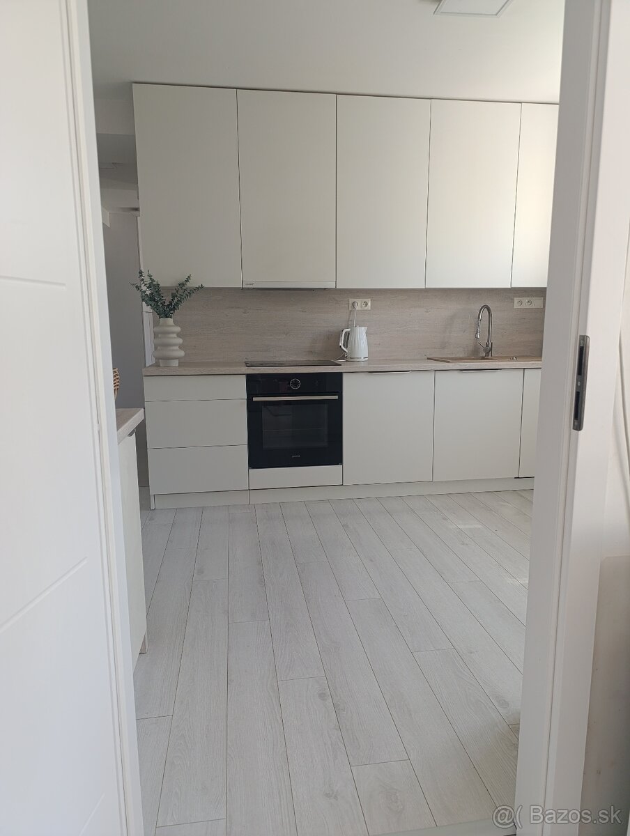 4.izbovy staromestský byt 104m2