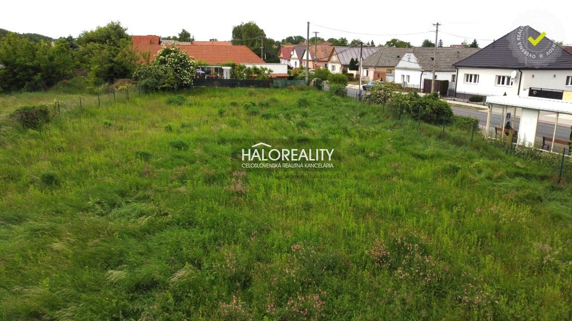 HALO reality - Predaj, pozemok 1515 m2 Šoporňa - EXKLUZÍVN