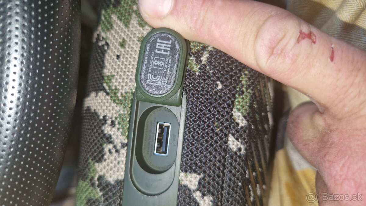 JBL charge5