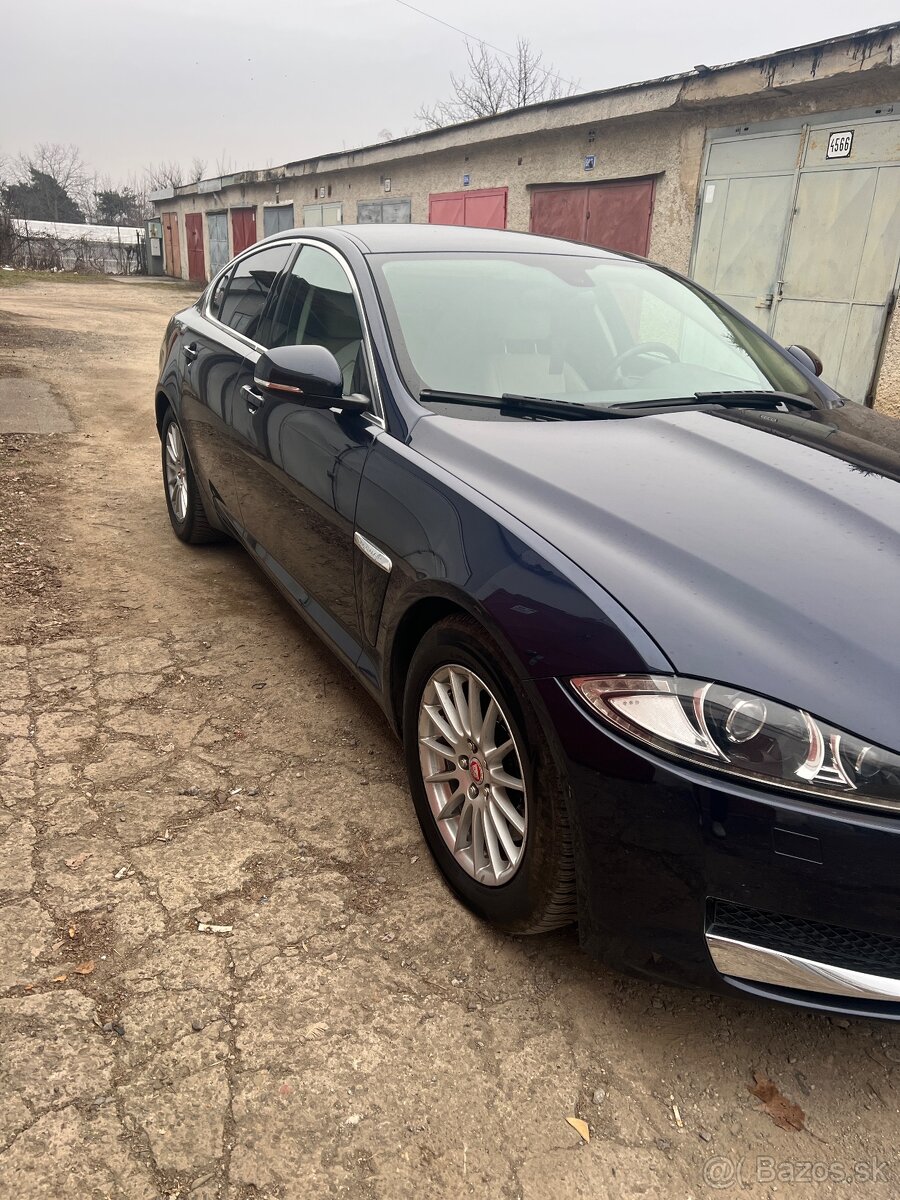 Jaguar xf