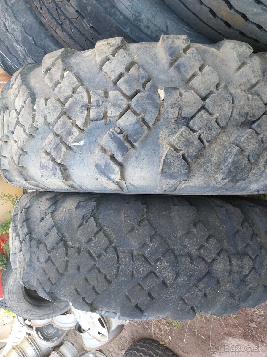 Pneu 13,00 - 18