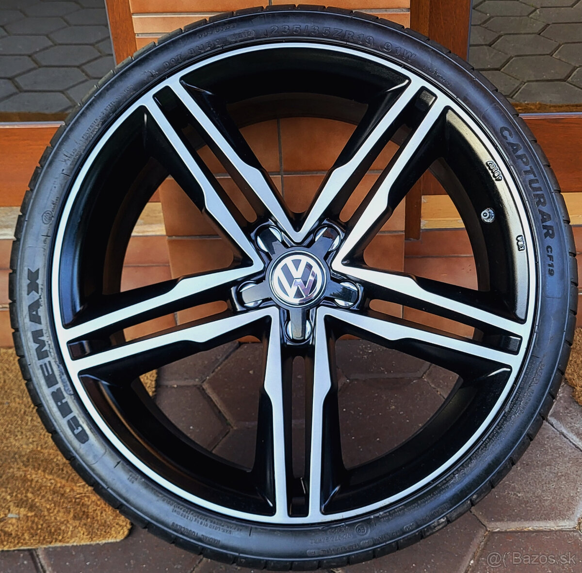 alu R19 5x112, ET35, pneu 235/35, VW /+ Audi Mercedes Škoda
