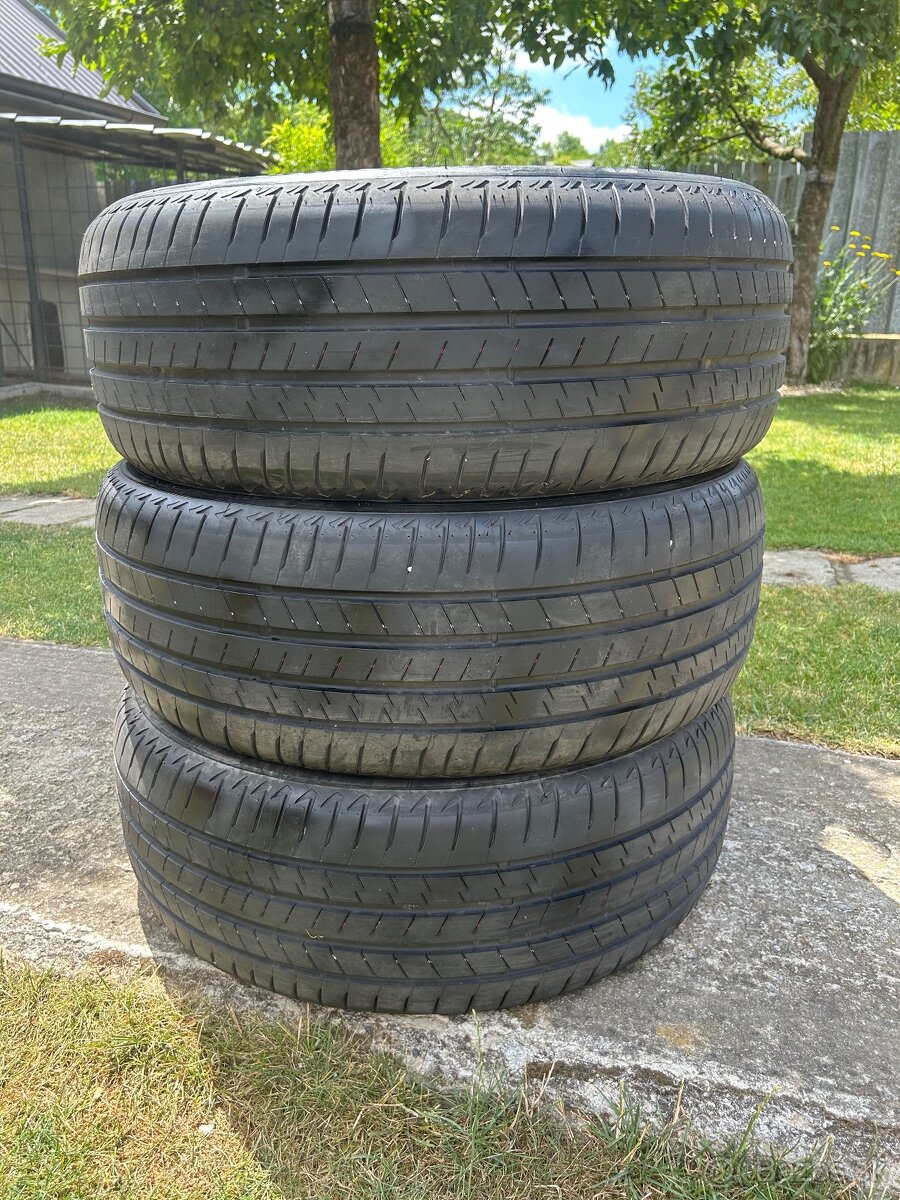 245/50 R19 105w