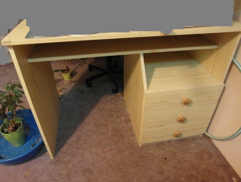 Predám písací stolík