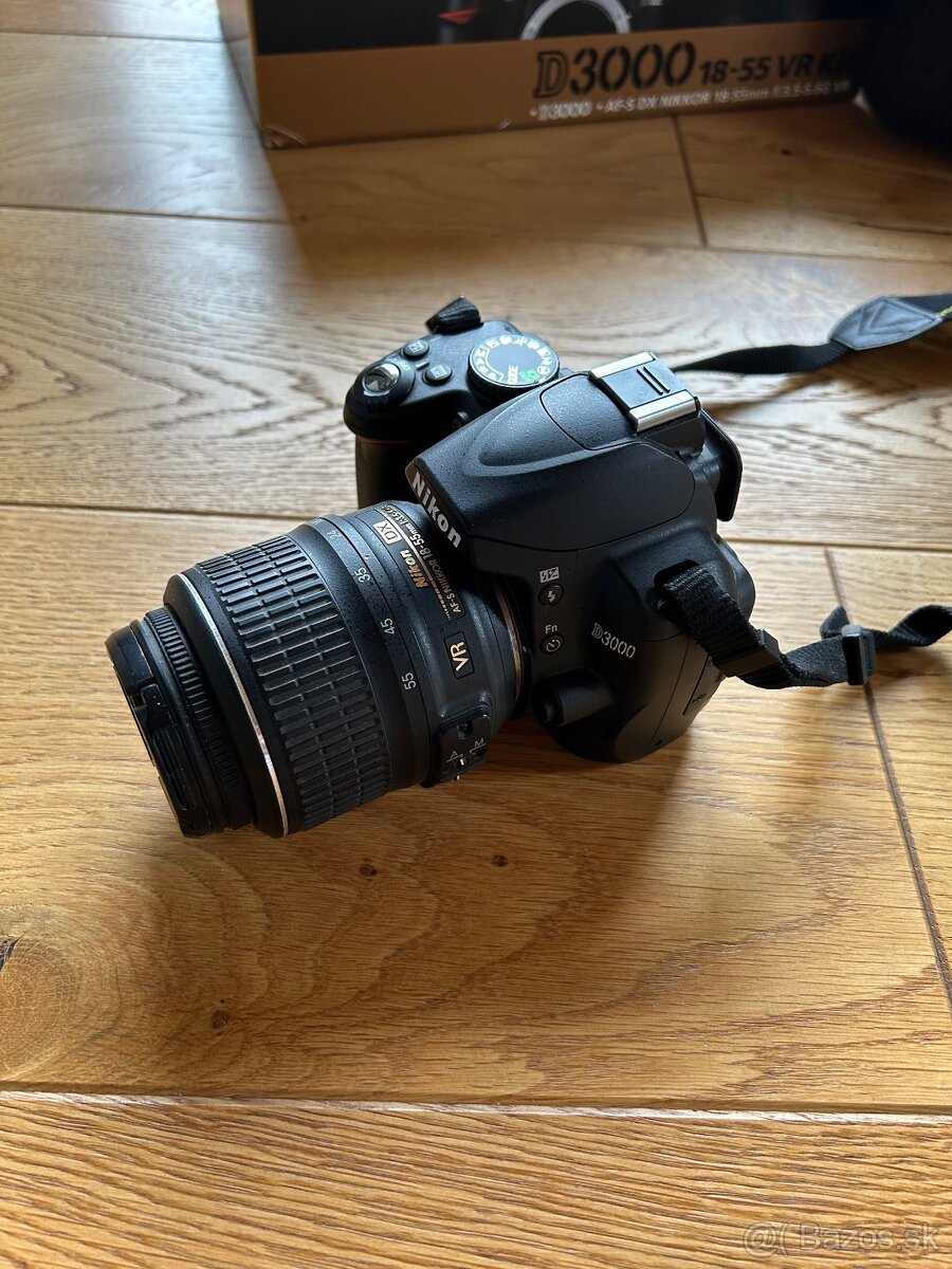 Nikon D3000
