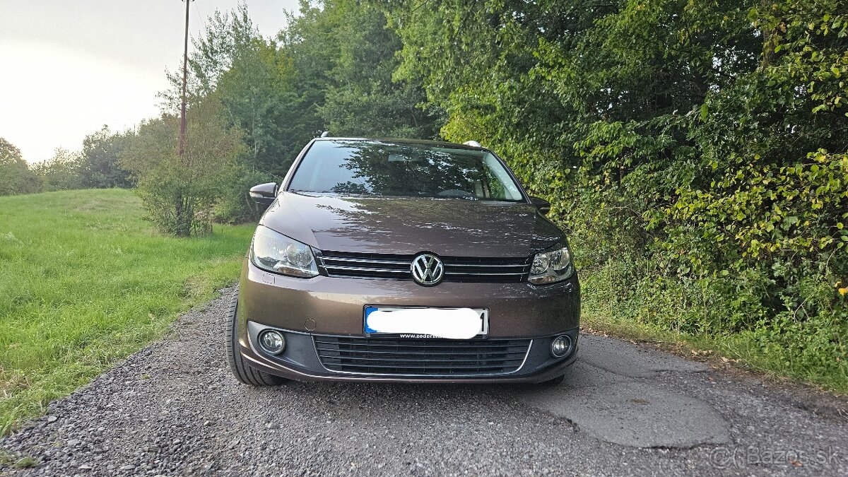 Volkswagen Touran 2.0TDi DSG r.v 2013