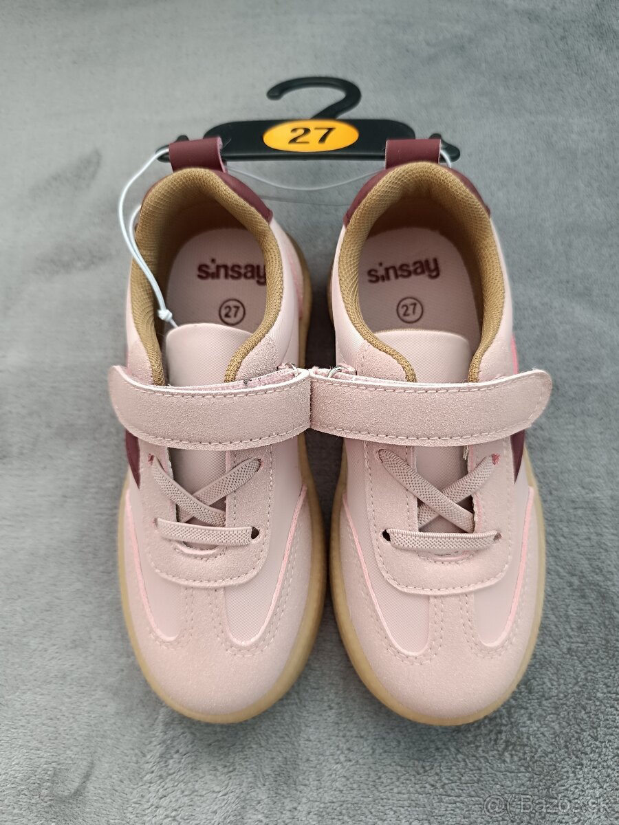 Nové dievčenské tenisky