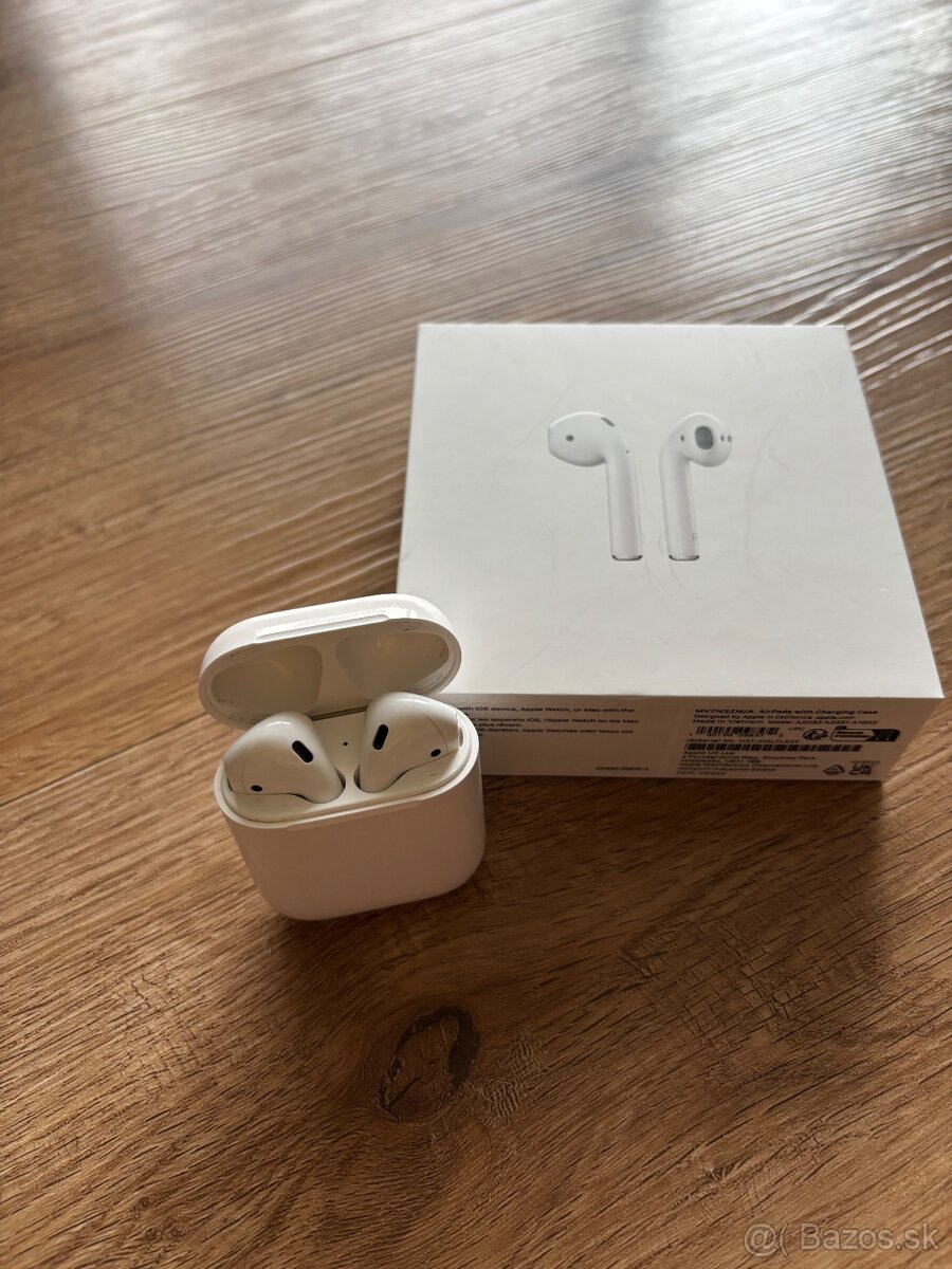 Apple AirPods 2. gen.