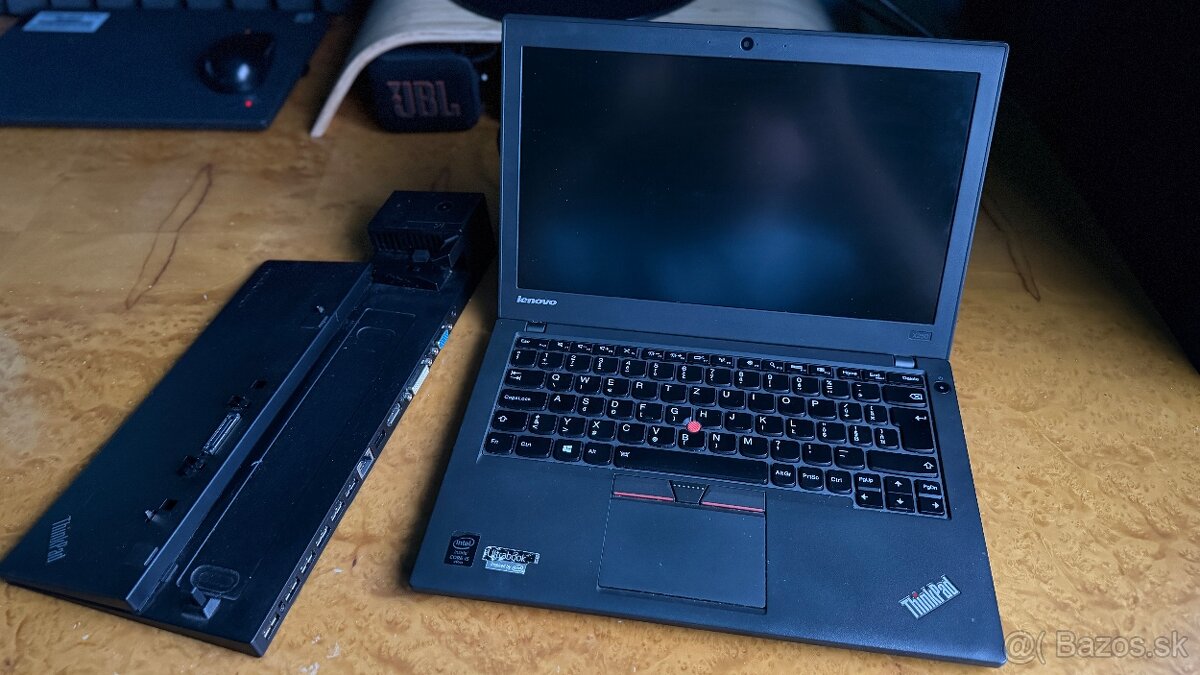 Lenovo thinkpad ultrabook x250 + dock station