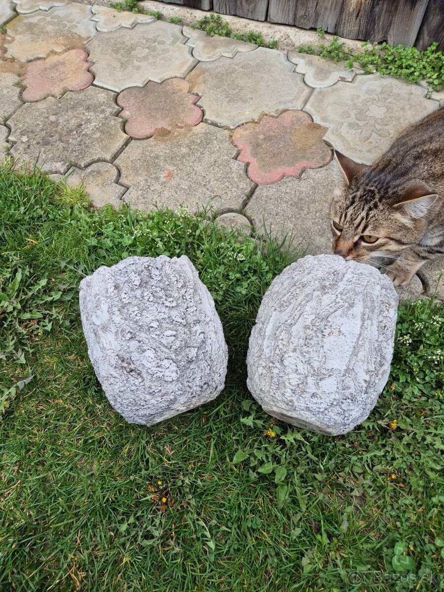 Kvetináče 🌷 pripominajúce kôru stromu - 2ks