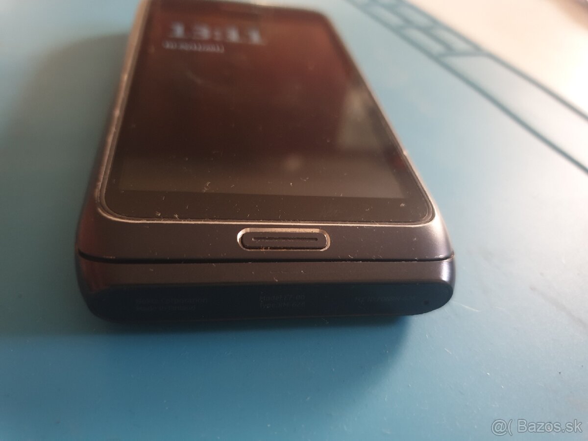 Nokia E7 rarita