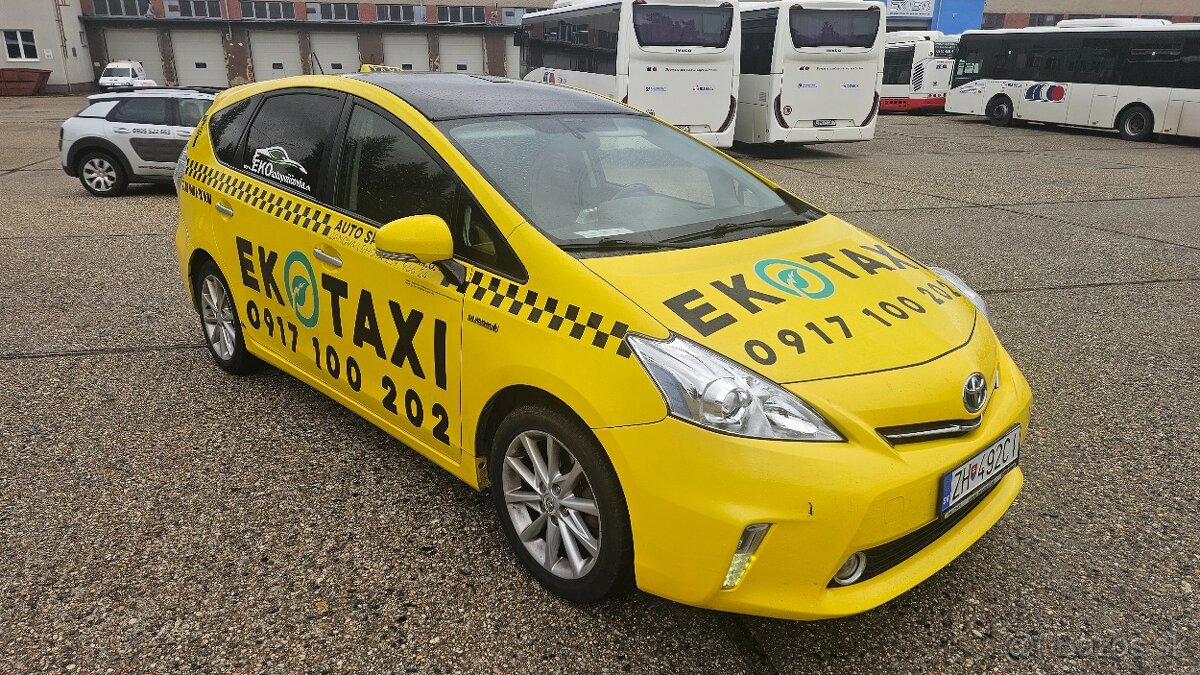 Toyota Prius Plus + LPG