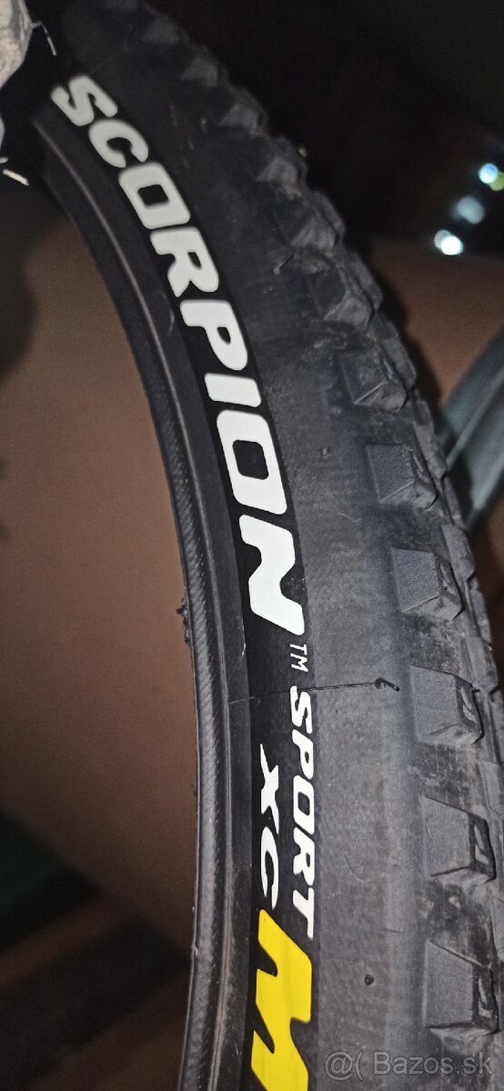 Predám jazdené plášte Pirelli Scorpion 29x2,40
