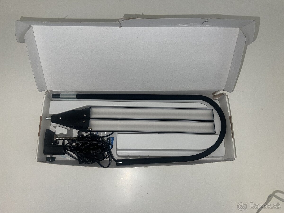 #L0180 LED stolná lampa 12W