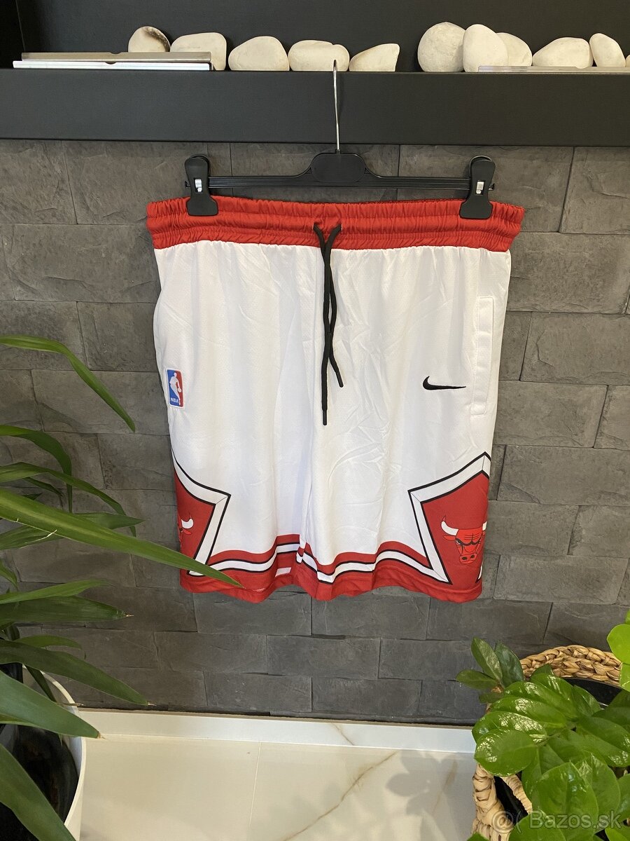 Nike Bulls šortky