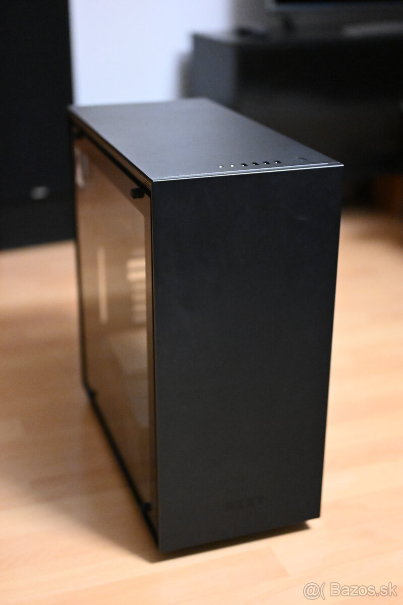 Predám skriňu NZXT H700