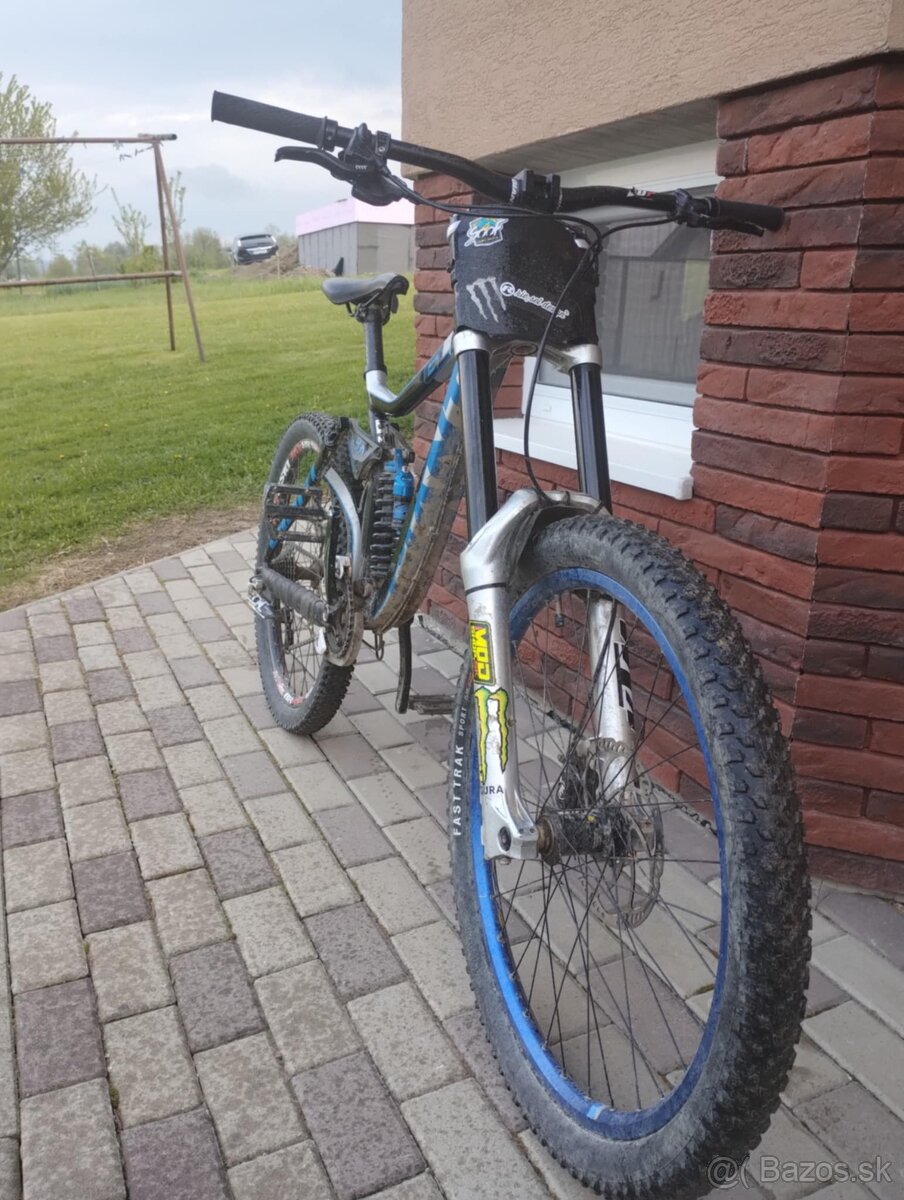 downhill/dh glory giant 8.0
