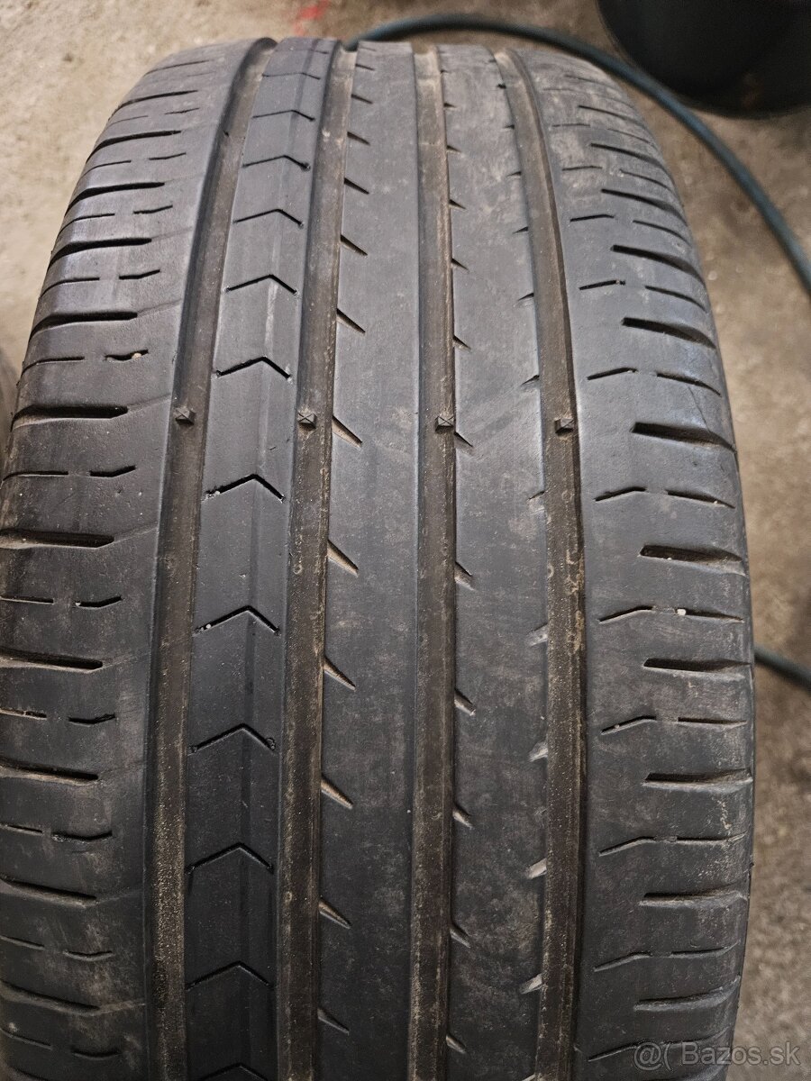 Predám letné 225/60 R17