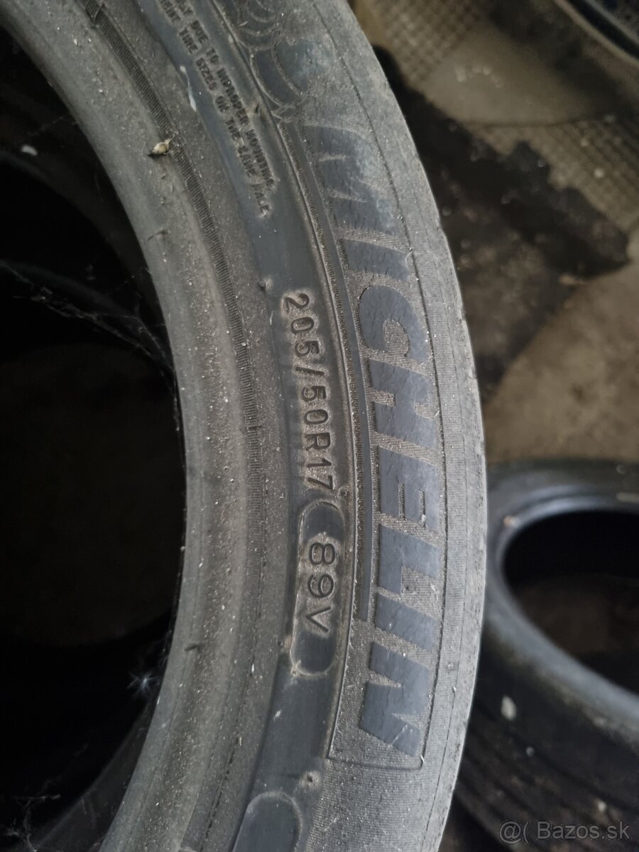Predam letne pneu 205/50 R17 michelin