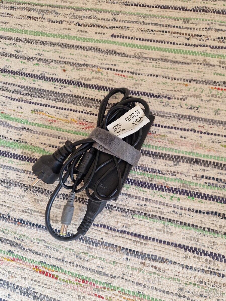 Lenovo adaptér 90W 20V (model 92P1103)