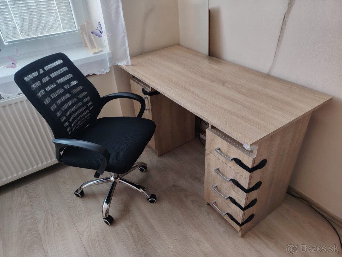 Písací stolík so stoličkou